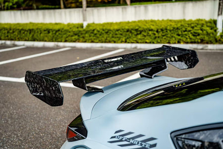 ROBOT - TOYOTA GR86 ZN8 / SUBARU BRZ ZD8 2022+ FRP / CARBON FIBRE GT WING - Aero Carbon UK