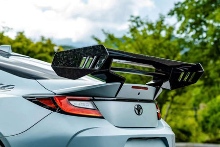 ROBOT - TOYOTA GR86 ZN8 / SUBARU BRZ ZD8 2022+ FRP / CARBON FIBRE GT WING - Aero Carbon UK