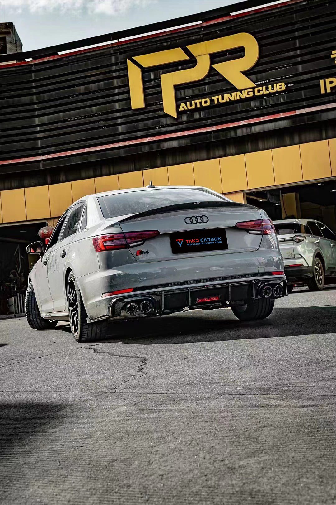 TAKD - AUDI A4 / S4 B9 CARBON FIBRE REAR DIFFUSER - Aero Carbon UK