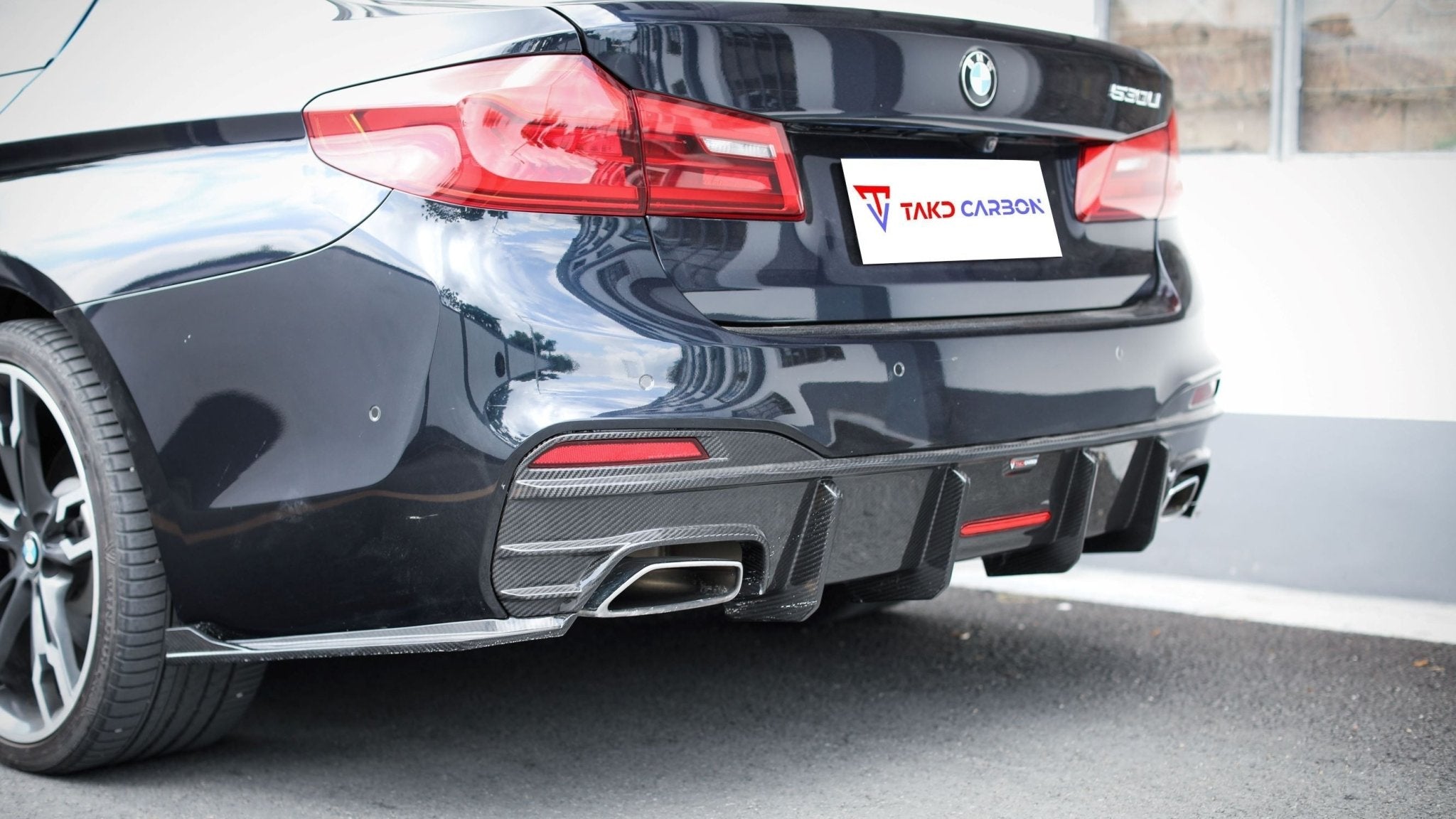 TAKD – BMW 5 SERIES G30 PRE LCI CARBON REAR DIFFUSER + REAR SIDE SKIRTS - Aero Carbon UK