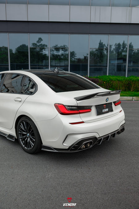 VENOM SPORT - BMW 3 SERIES G20 DRY CARBON FIBER DUCKTAIL SPOILER - Aero Carbon UK