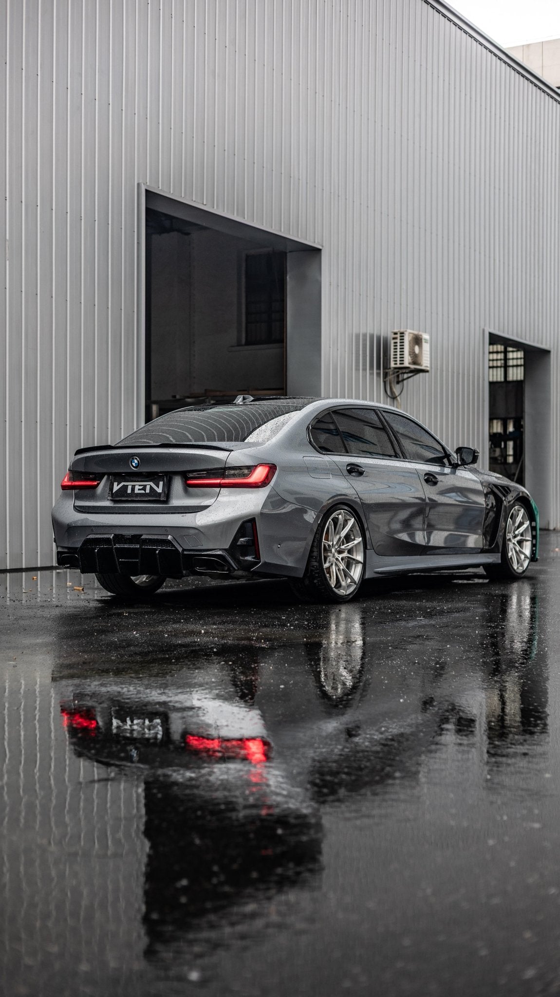 VTEN - BMW 3 SERIES G20 LCI 2023+ GLOSS BLACK REAR DIFFUSER V2 - Aero Carbon UK