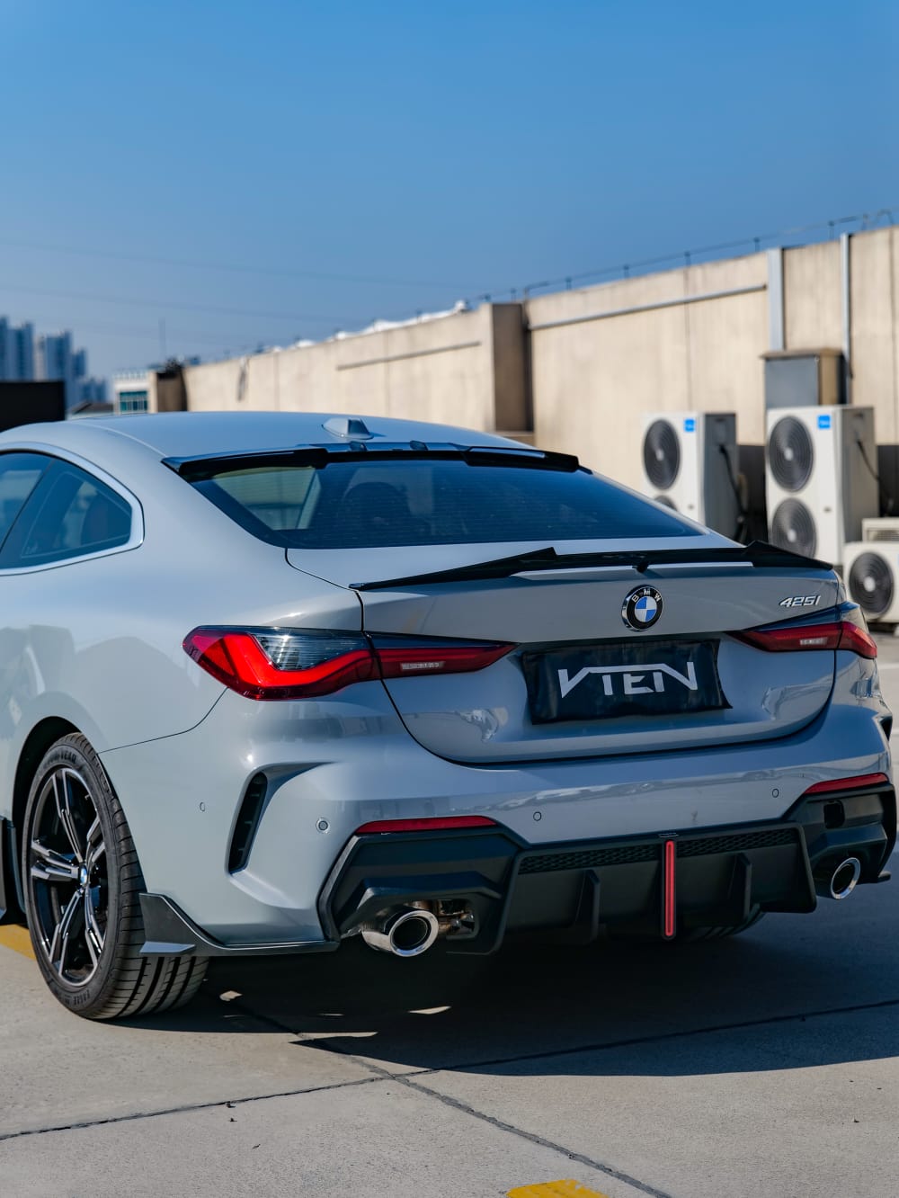 VTEN - BMW 4 SERIES G22 ABS GLOSS BLACK LED REAR DIFFUSER - Aero Carbon UK