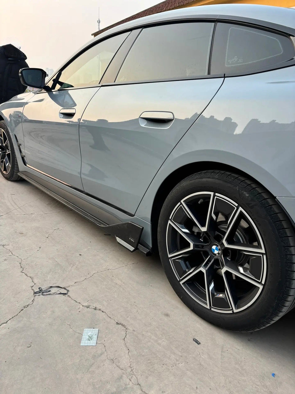 VTEN - BMW 4 SERIES G26 GRAN COUPE PP GLOSS BLACK SIDE SKIRTS - Aero Carbon UK