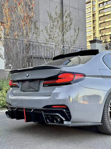 VTEN - BMW 5 SERIES G30 LCI PP GLOSS BLACK FULL BODY KIT BUNDLE - Aero Carbon UK