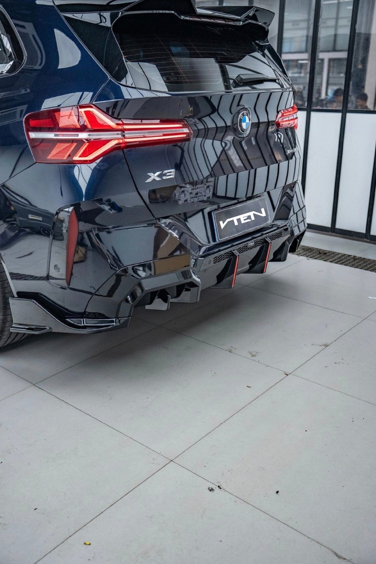 VTEN - BMW X3 G45 2025+ GLOSS BLACK REAR LED DIFFUSER - Aero Carbon UK