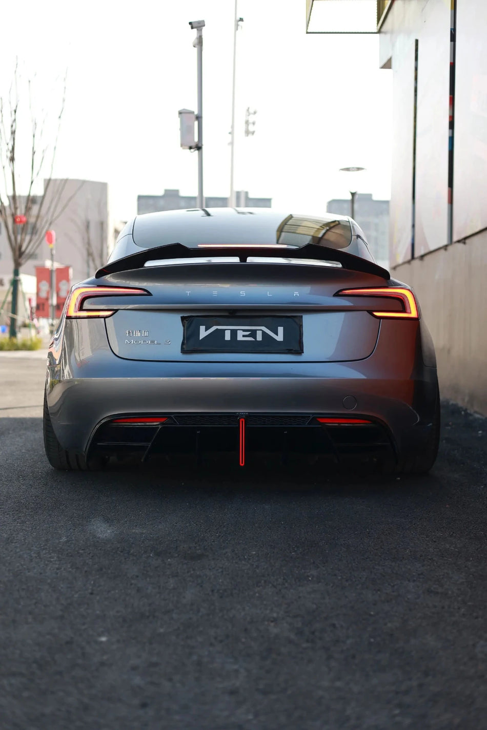VTEN - TESLA MODEL 3 HIGHLAND 2023+ PP REAR LED DIFFUSER - Aero Carbon UK