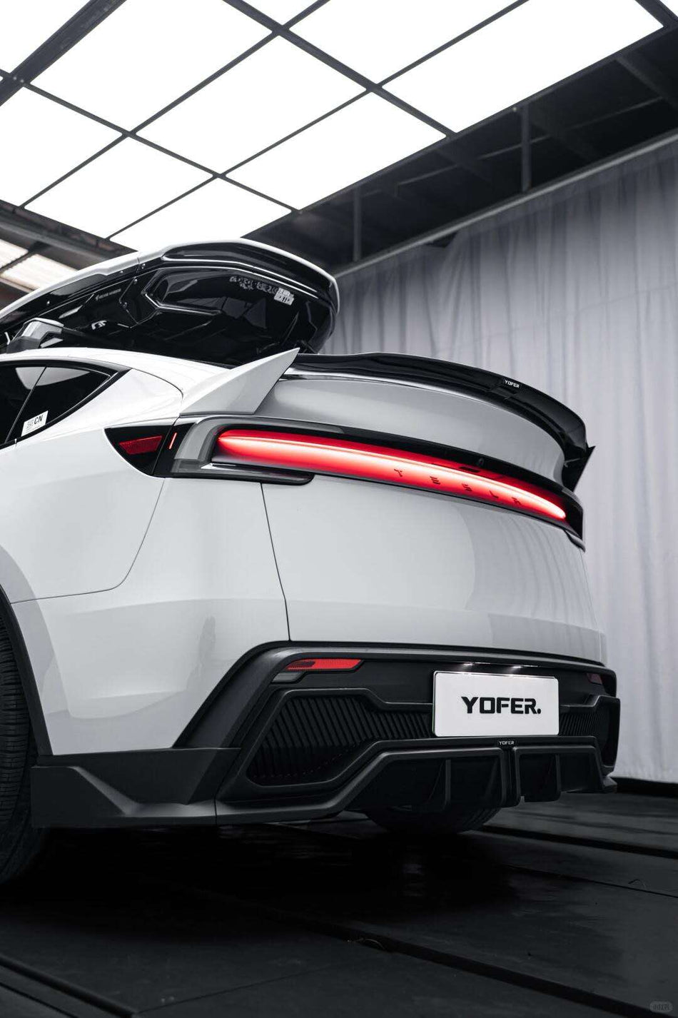 YOFER - TESLA MODEL Y JUNIPER 2025+ FRP REAR DIFFUSER - Aero Carbon UK