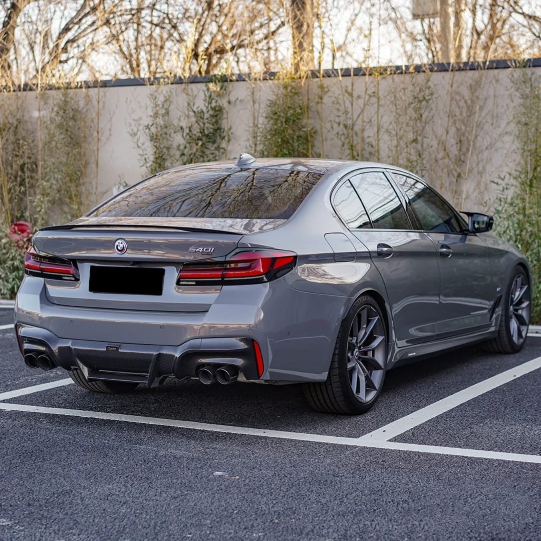 ACHEN CYBE - BMW 5 SERIES G30 LCI DRY CARBON FIBRE REAR DIFFUSER - Aero Carbon UK