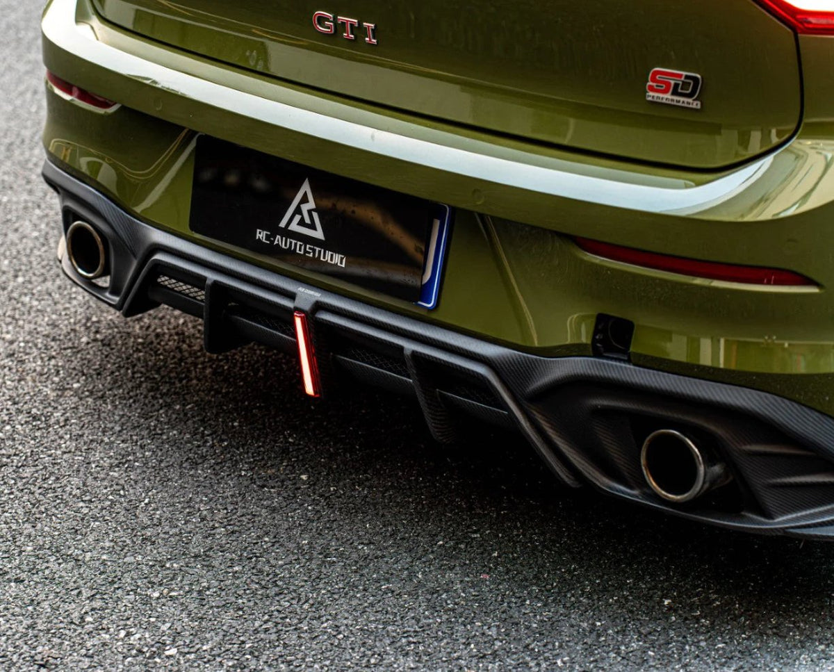 AE DESIGN - VOLKSWAGEN GOLF MK8 GTI / R LINE CARBON FIBRE REAR DIFFUSER - Aero Carbon UK