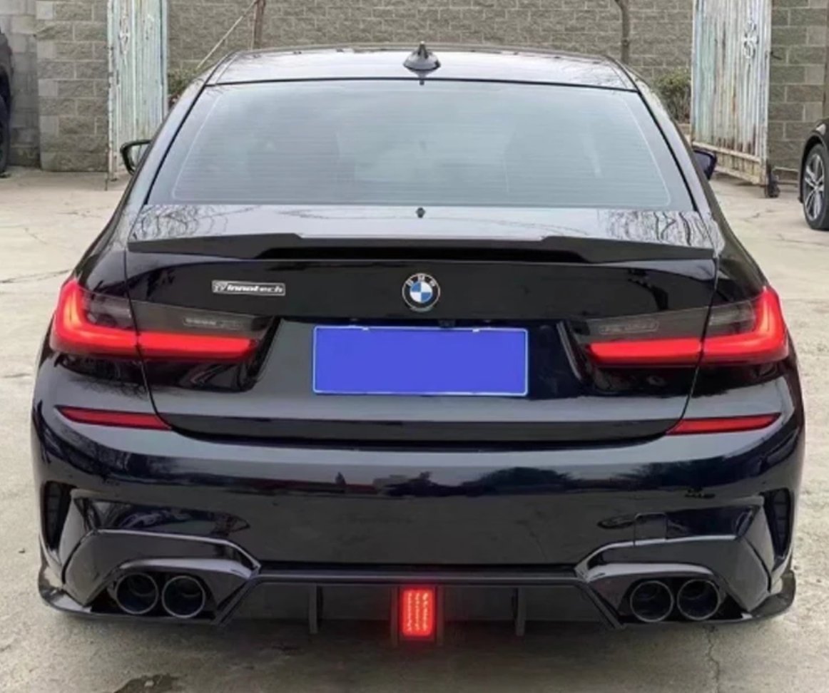 AERO CARBON - BMW 3 SERIES G20 (PRE-LCI) GLOSS BLACK LED LIGHT REAR DIFFUSER - Aero Carbon UK