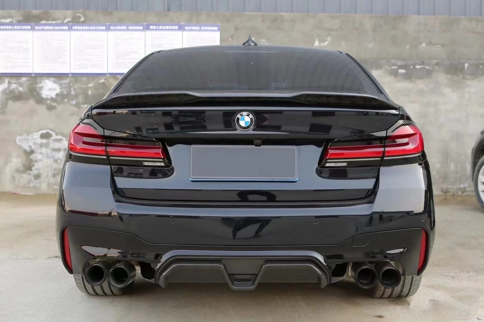 AERO CARBON - BMW M5 F90 CARBON REAR CS SPOILER Aero Carbon UK