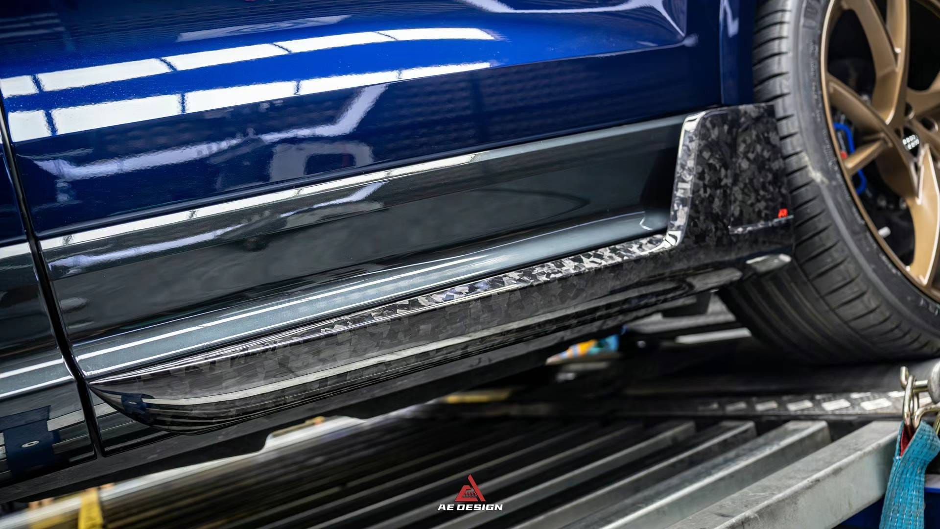 AERO DESIGN - AUDI RSQ8 2020+ DRY CARBON FIBRE SIDE SKIRTS - Aero Carbon UK