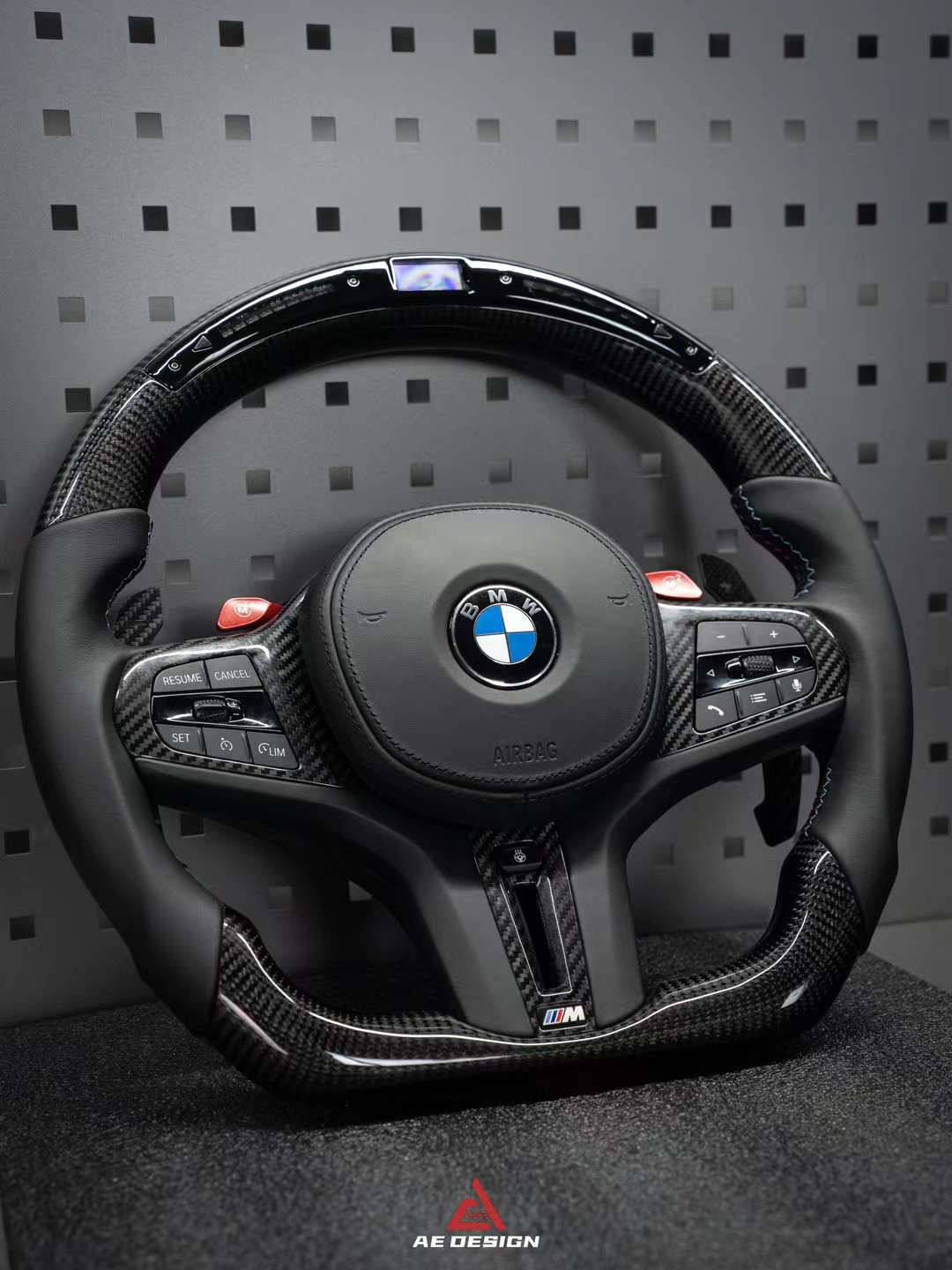 AERO DESIGN -  BMW G SERIES LED DRY CARBON STEERING WHEEL AERO CARBON