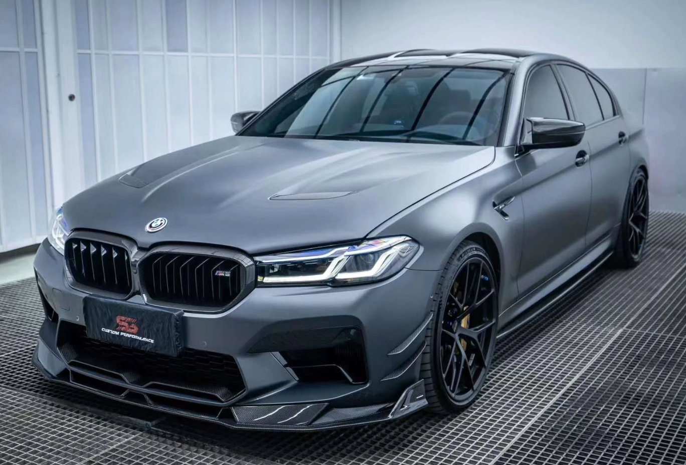 M550i Rear AE DESIGN - BMW M5 F90 G30 540i M550i CARBON FIBRE BONNET HOOD – Aero ...