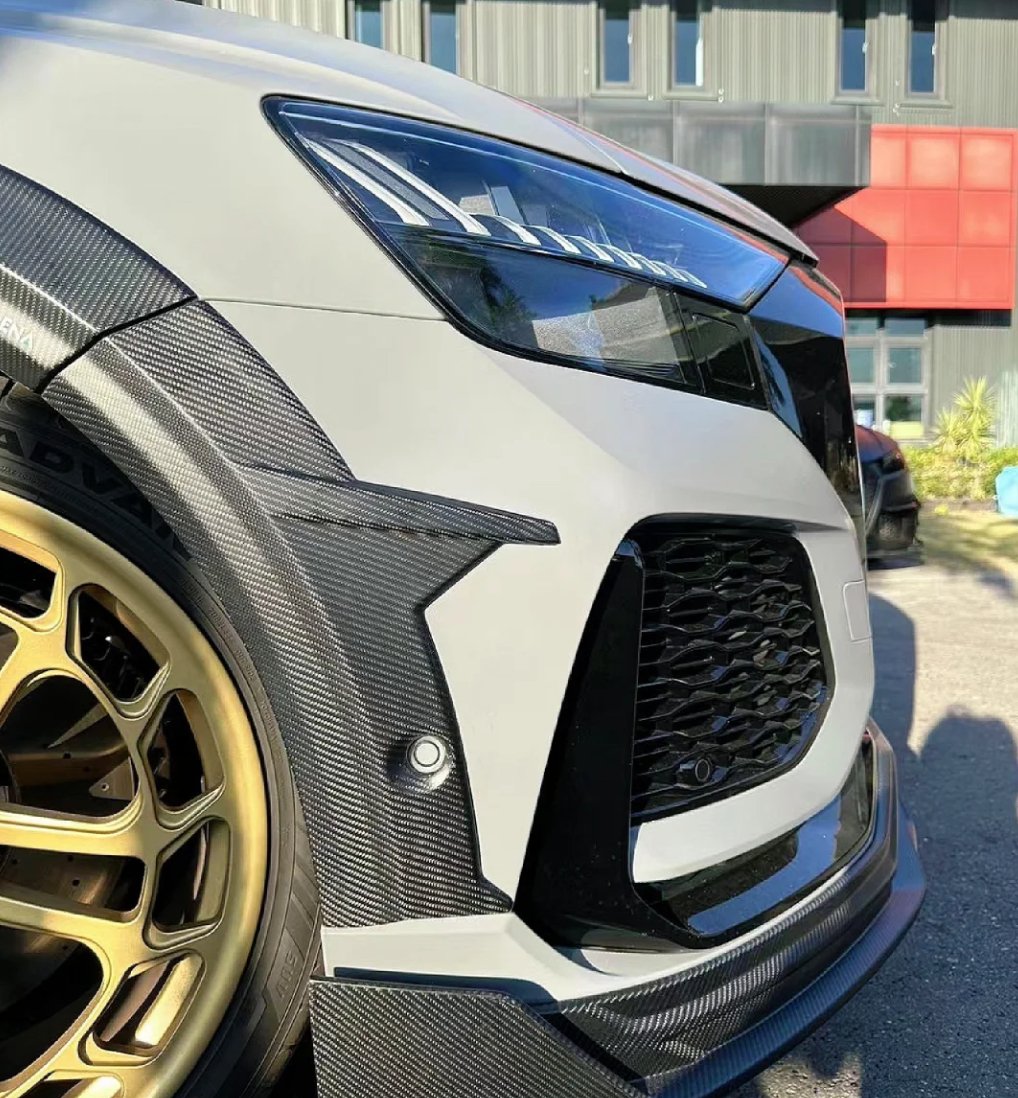 AULENA - AUDI RSQ8 DRY CARBON FIBRE FRONT LIP - Aero Carbon UK