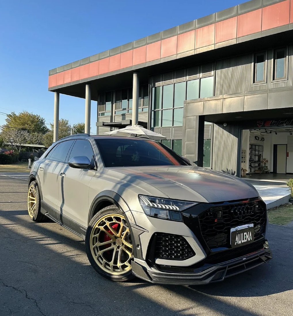 AULENA - AUDI RSQ8 DRY CARBON FIBRE FRONT LIP - Aero Carbon UK