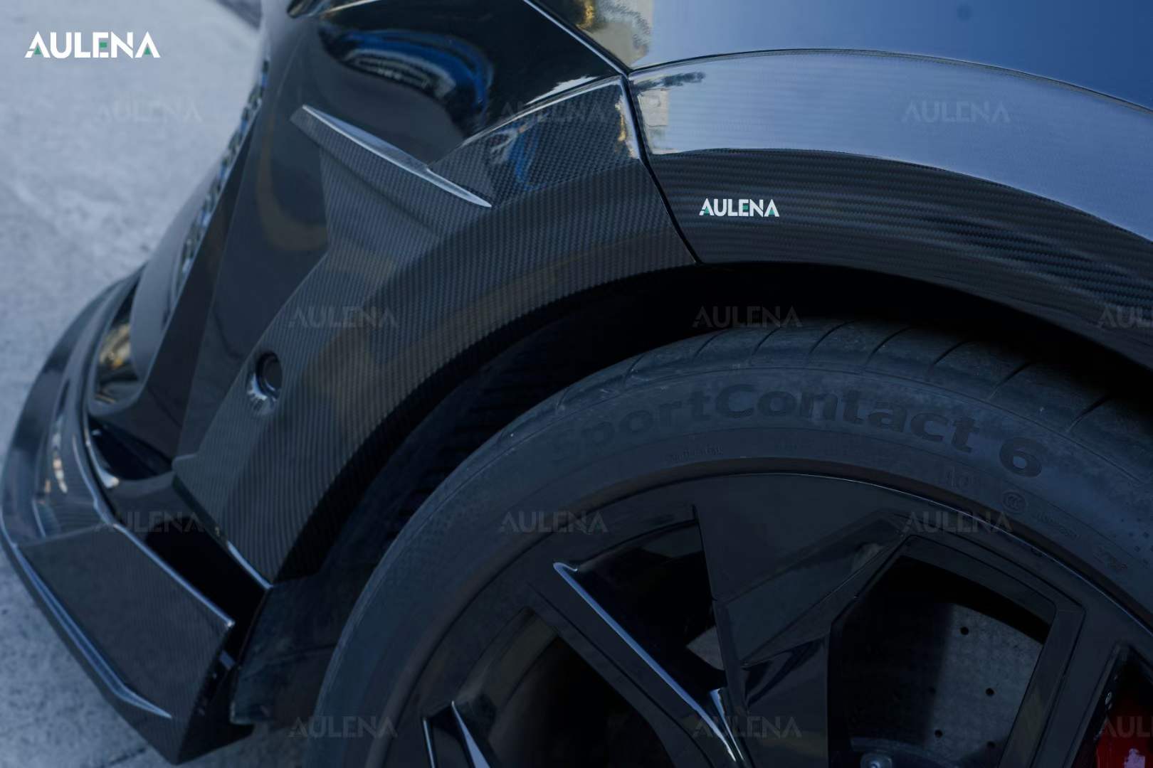 AULENA - AUDI RSQ8 DRY CARBON FIBRE WHEEL ARCHES - Aero Carbon UK