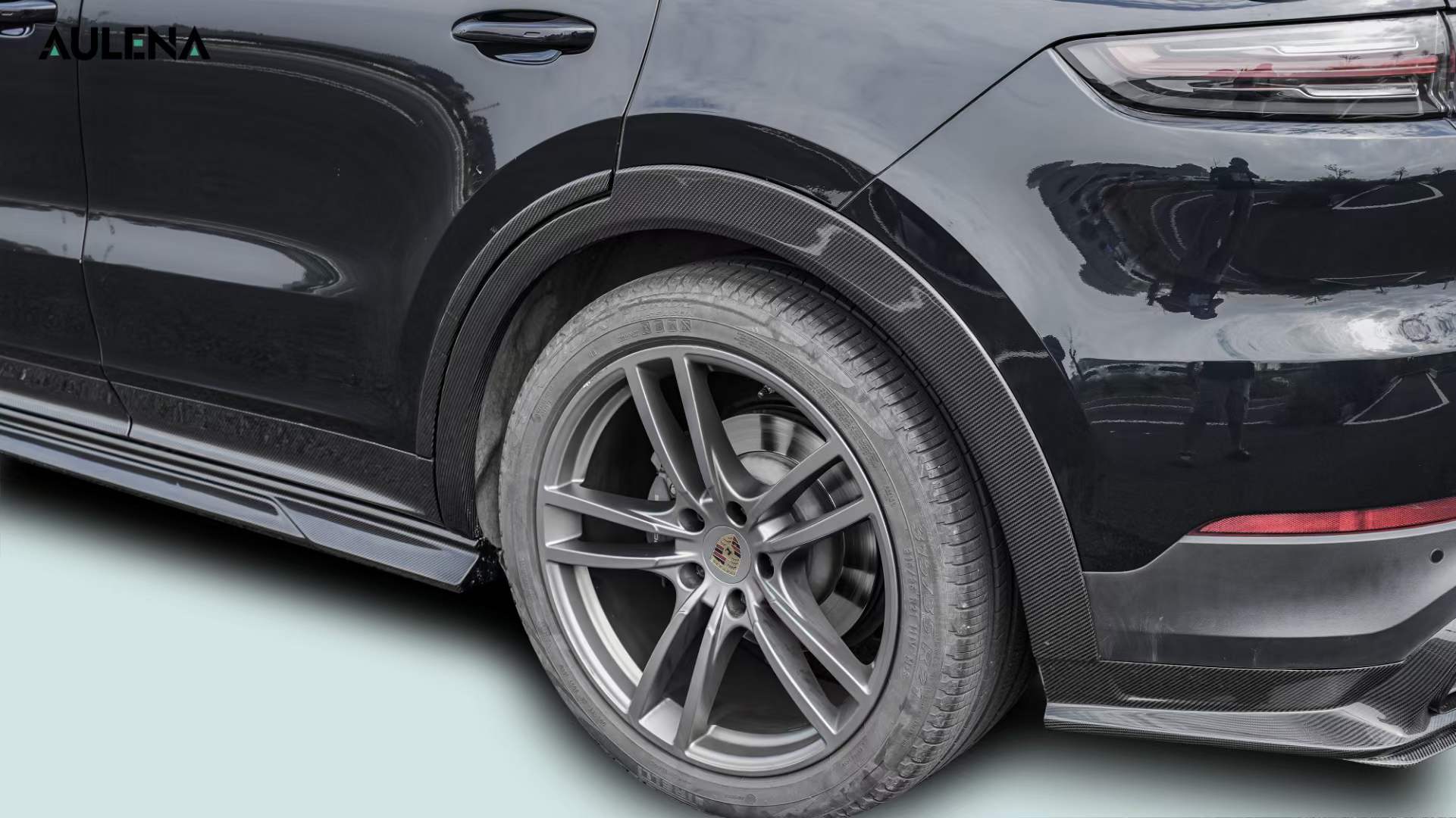 AULENA - PORSCHE CAYENNE COUPE 9Y3 DRY CARBON FIBRE WHEEL ARCH FENDERS - Aero Carbon UK