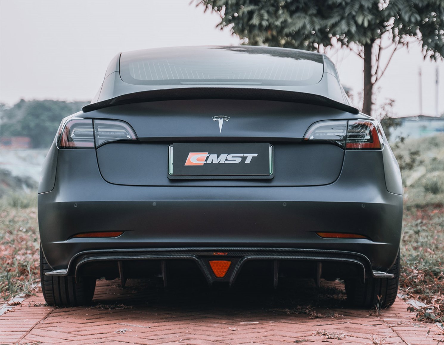 CMST - TESLA MODEL 3 CARBON FIBRE DIFFUSER V2 - Aero Carbon UK