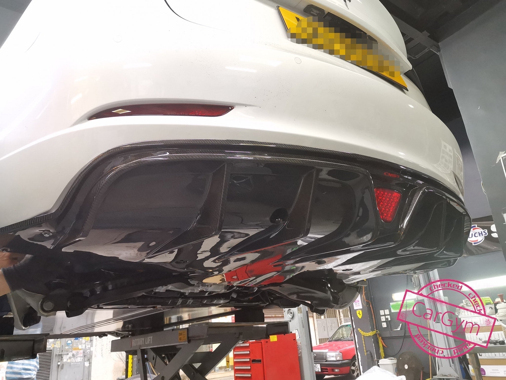 CMST - TESLA MODEL 3 CARBON FIBRE DIFFUSER V2 - Aero Carbon UK