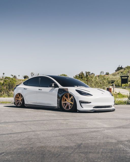 CMST - TESLA MODEL 3 CARBON FIBRE SIDE SKIRTS V3 - Aero Carbon UK