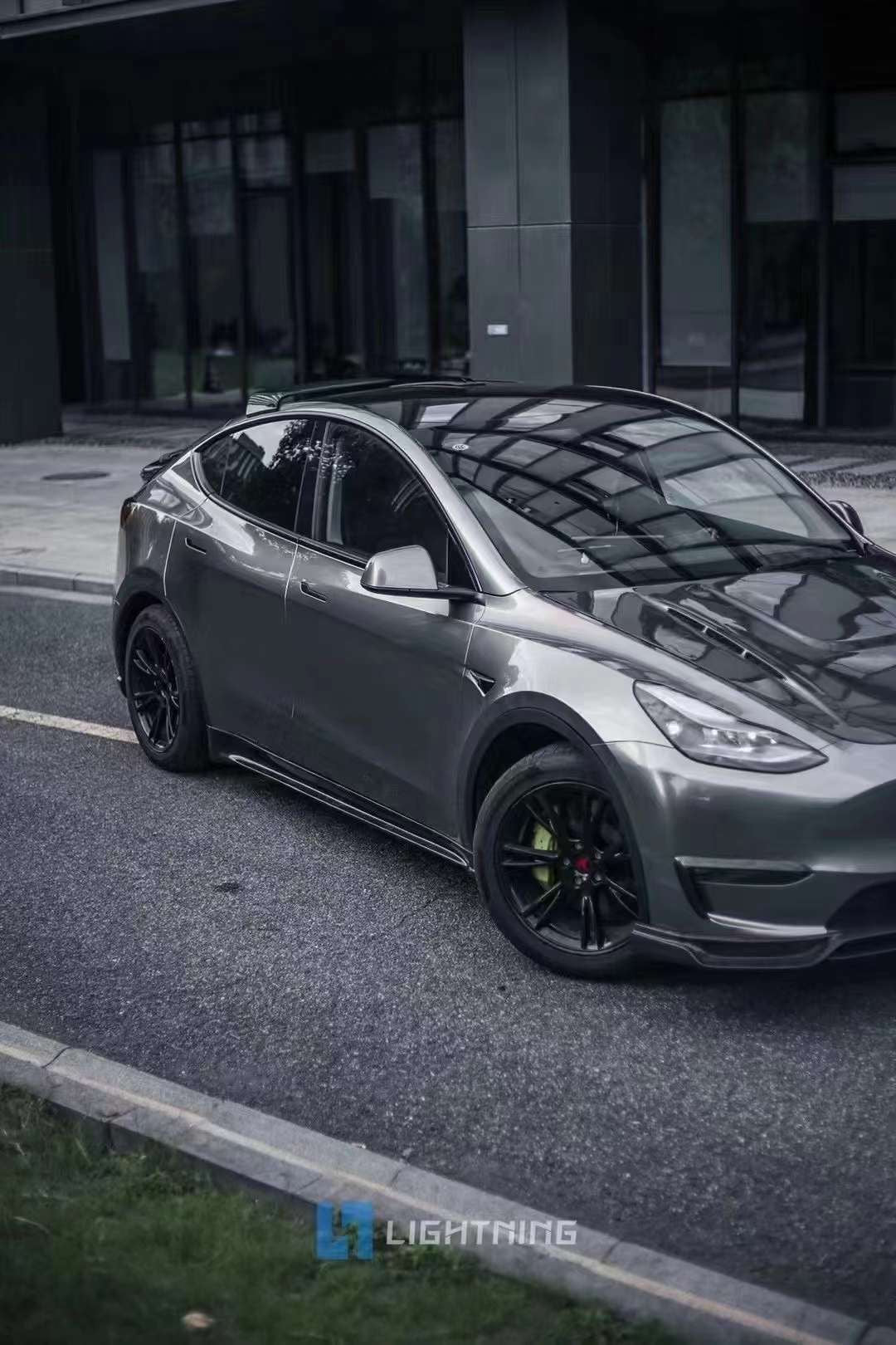 CMST - TESLA MODEL Y CARBON FIBRE FRONT LIP V2 - Aero Carbon UK