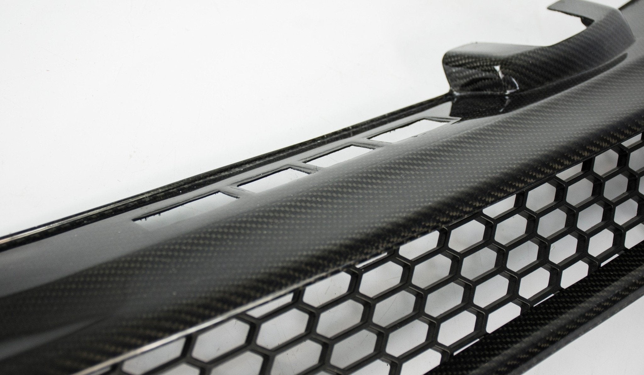 CMST - VOLKSWAGEN GOLF GTI MK7 MK7.5 CARBON FIBRE GRILL - Aero Carbon UK