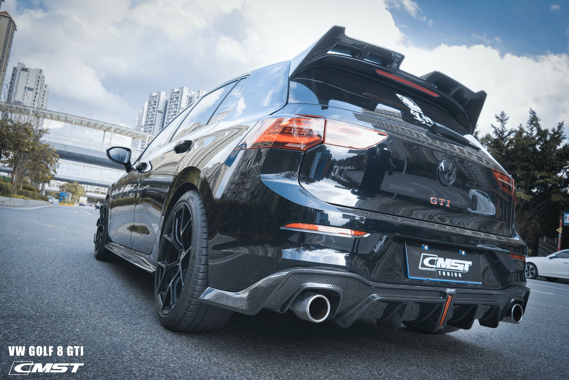 CMST- VOLKSWAGEN GOLF MK8 GTI / R LINE CARBON FIBRE REAR DIFFUSER - Aero Carbon UK