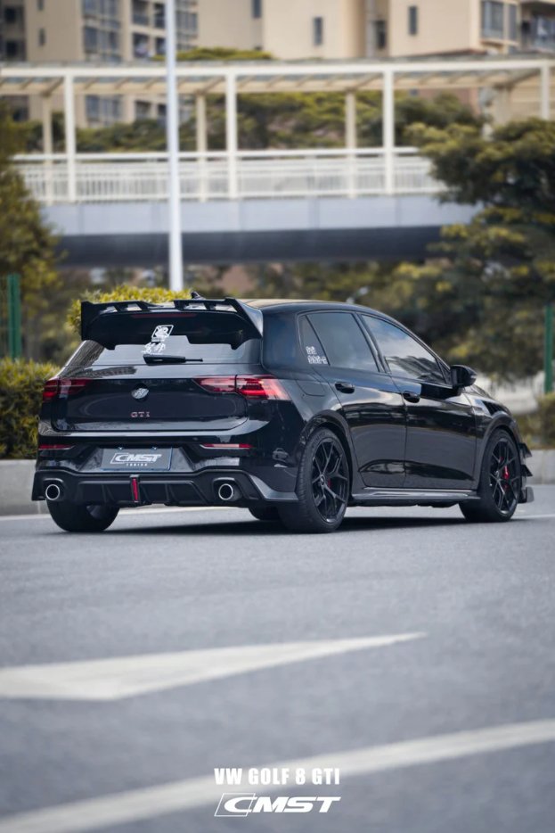 CMST- VOLKSWAGEN GOLF MK8 GTI / R LINE CARBON FIBRE SIDE SKIRTS - Aero Carbon UK