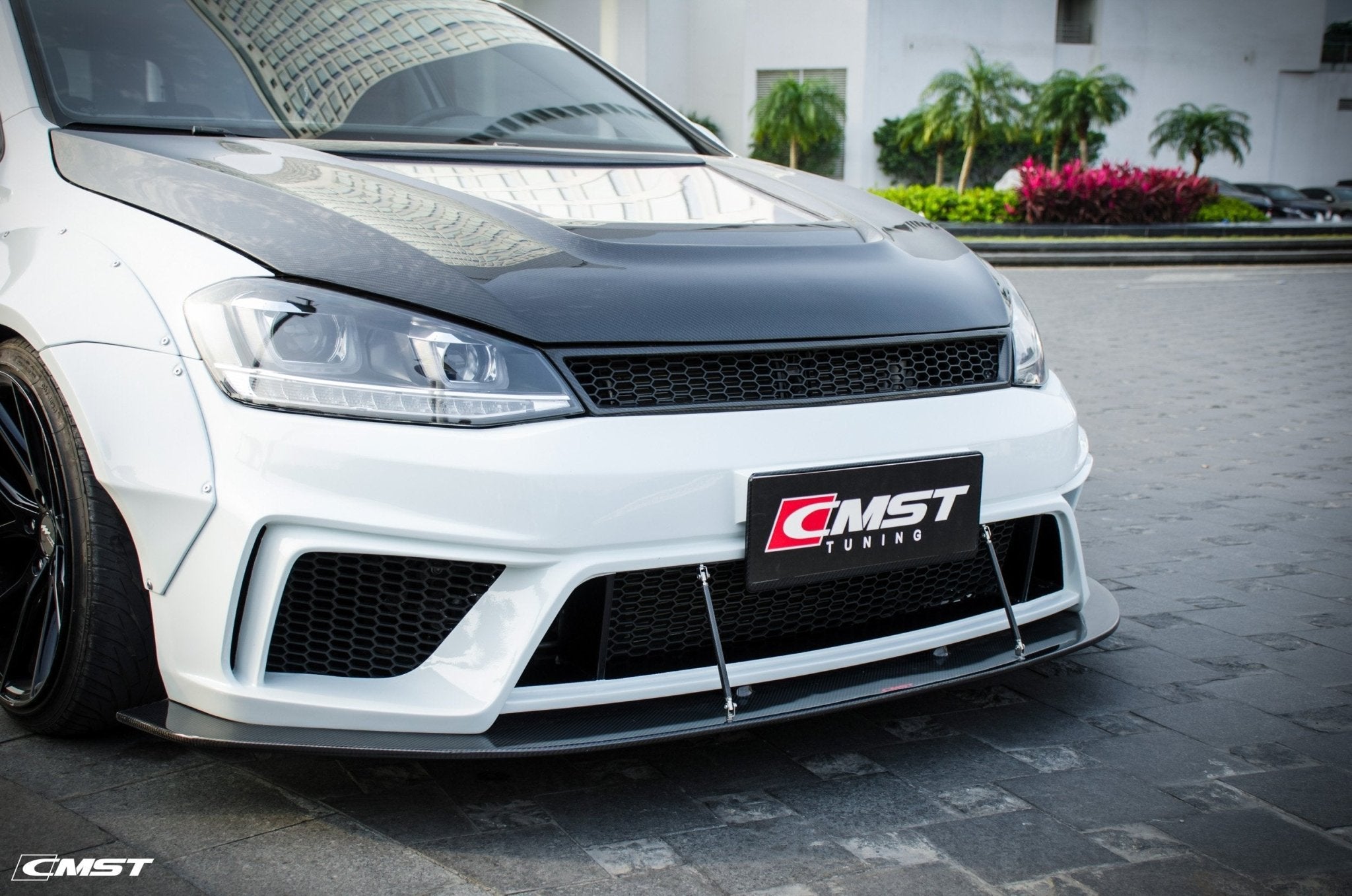 CMST - VOLKSWAGEN GOLF R / GTI MK7 FRP FRONT BUMPER + FRONT LIP - Aero Carbon UK