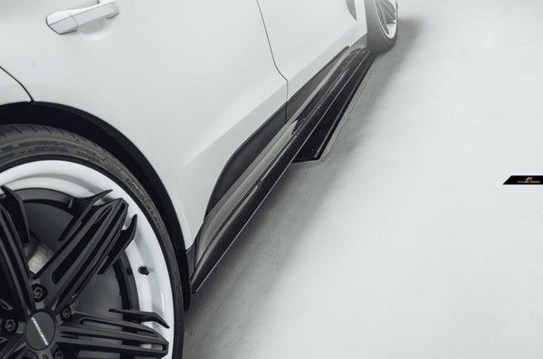 FUTURE DESIGN - AUDI E-TRON GT DRY CARBON FIBRE SIDE SKIRTS