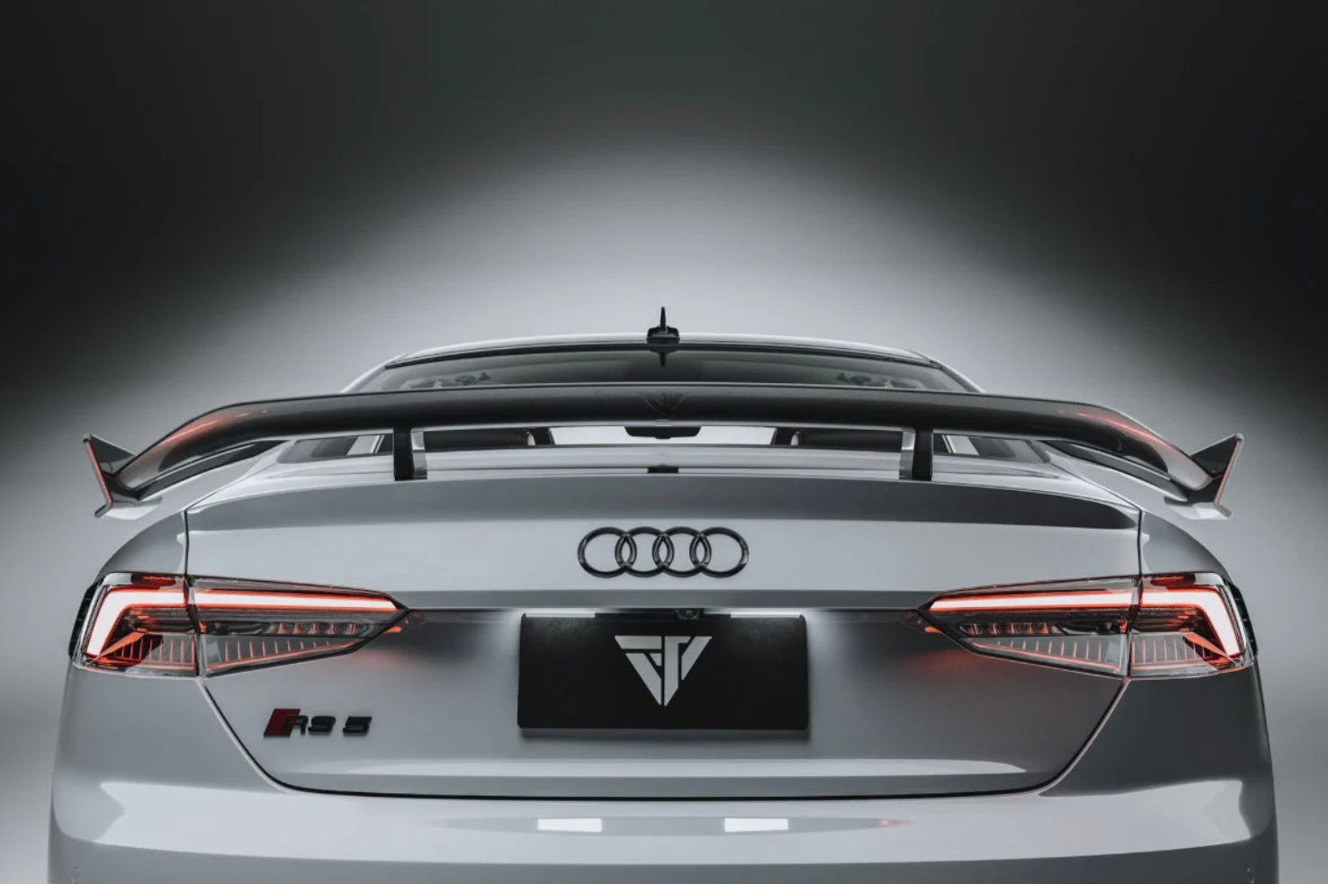 FUTURE DESIGN - AUDI RS5 B9 / B9.5 DRY CARBON FIBRE GT WING SPOILER - Aero Carbon UK