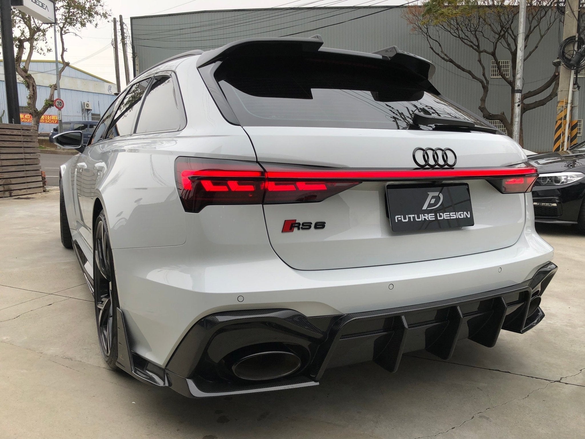 FUTURE DESIGN - AUDI RS6 RS7 C8 DRY CARBON FIBRE REAR DIFFUSER & CANARDS ( BLAZE KIT) - Aero Carbon UK