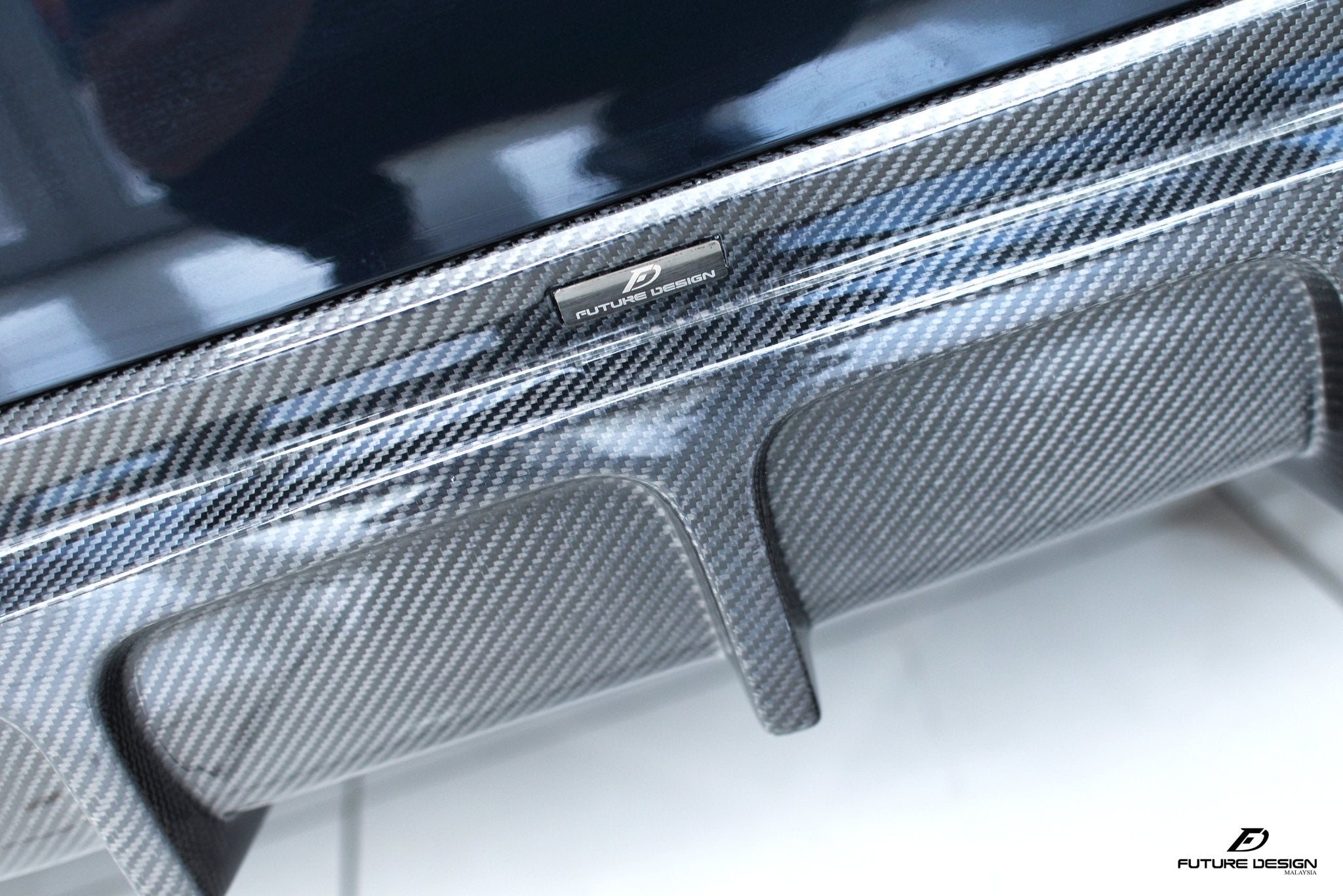 FUTURE DESIGN - BMW 5 SERIES G30 PRE LCI CARBON FIBRE REAR DIFFUSER ( FD STYLE ) - Aero Carbon UK
