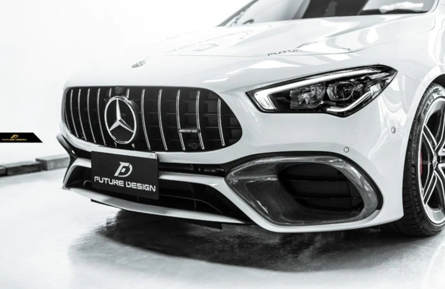 FUTURE DESIGN - MERCEDES BENZ W118 CLA 45 CARBON FIBRE FRONT AIR VENT DUCTS - Aero Carbon UK