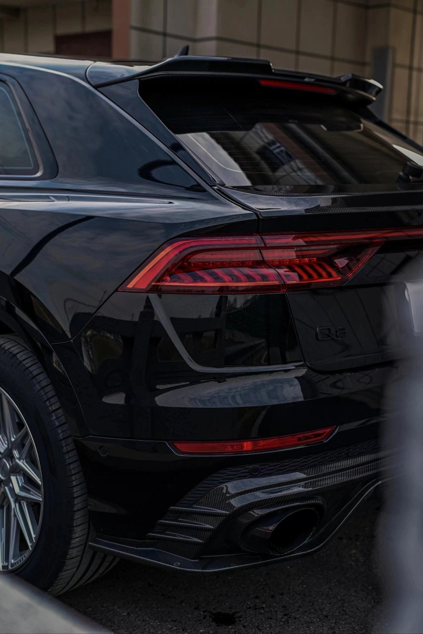 KARBEL - AUDI SQ8 Q8 S-LINE CARBON FIBRE LED REAR DIFFUSER - Aero Carbon UK