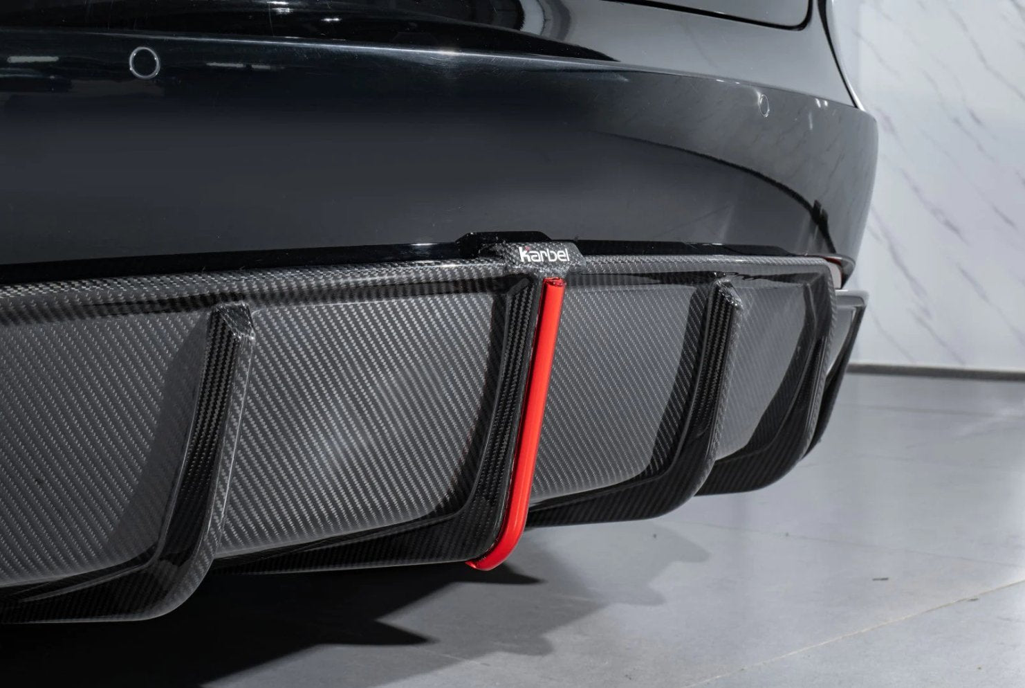 KARBEL - TESLA MODEL 3 DRY CARBON FIBRE LED REAR DIFFUSER - Aero Carbon UK