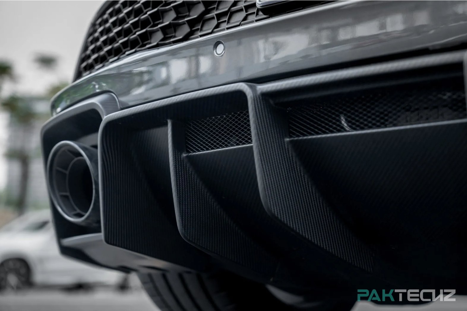 PAKTECHZ - AUDI R8 DRY CARBON FIBRE REAR DIFFUSER - Aero Carbon UK