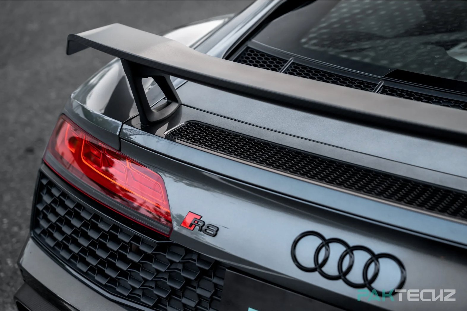 PAKTECHZ - AUDI R8 DRY CARBON FIBRE REAR SPOILER - Aero Carbon UK