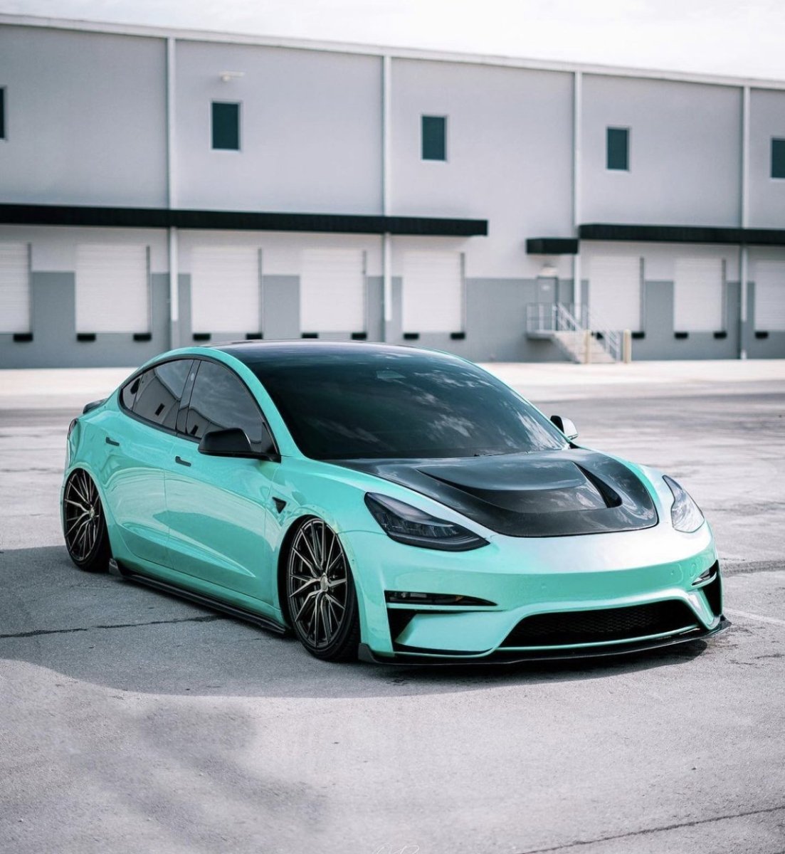 ROBOT - TESLA MODEL 3 CRYPTON CARBON FIBRE FULL BODY KIT - Aero Carbon UK