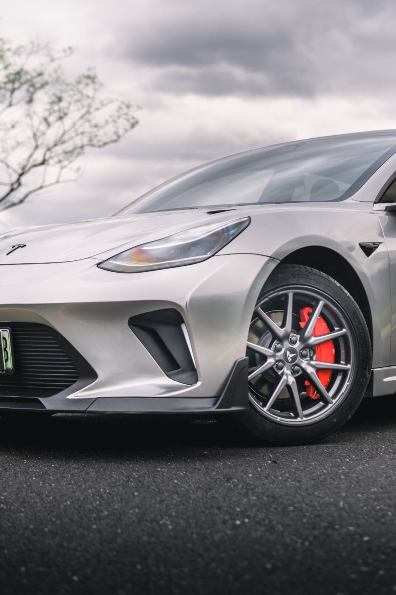 ROBOT - TESLA MODEL 3 HACKER NARROW BODY FRONT BUMPER AND FRONT LIP - Aero Carbon UK