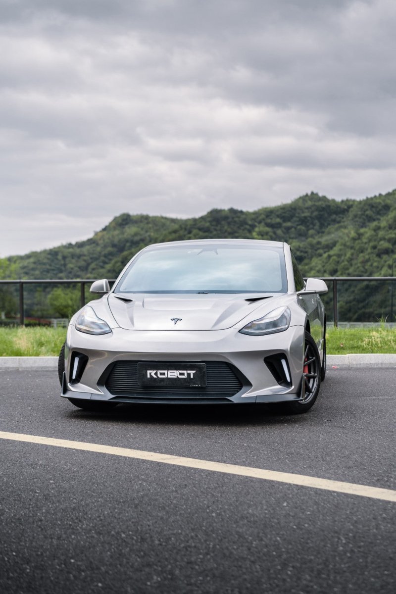 ROBOT - TESLA MODEL 3 HACKER NARROW BODY FRONT BUMPER AND FRONT LIP - Aero Carbon UK