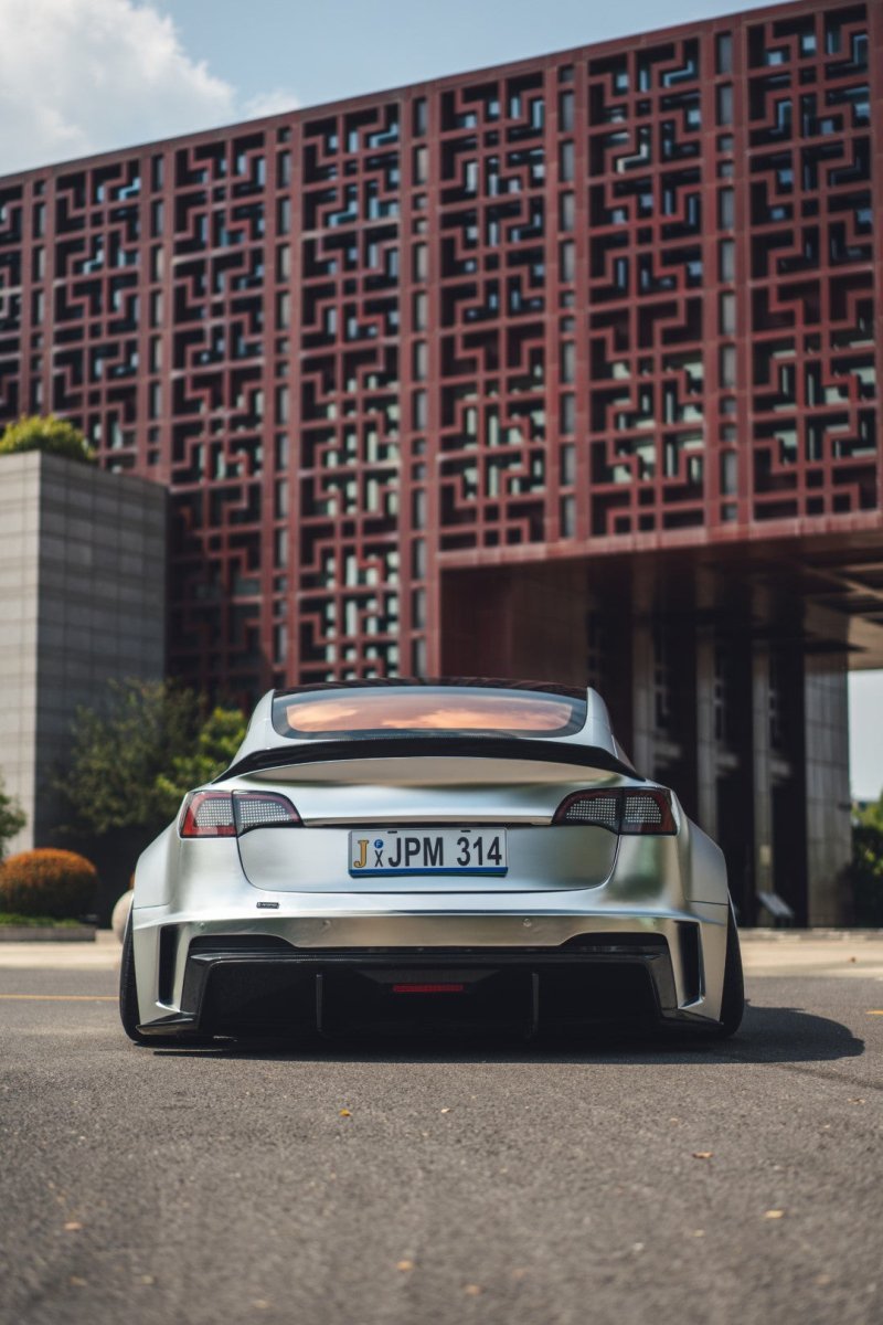 ROBOT - TESLA MODEL 3 HACKER V4 DUCKTAIL SPOILER - Aero Carbon UK