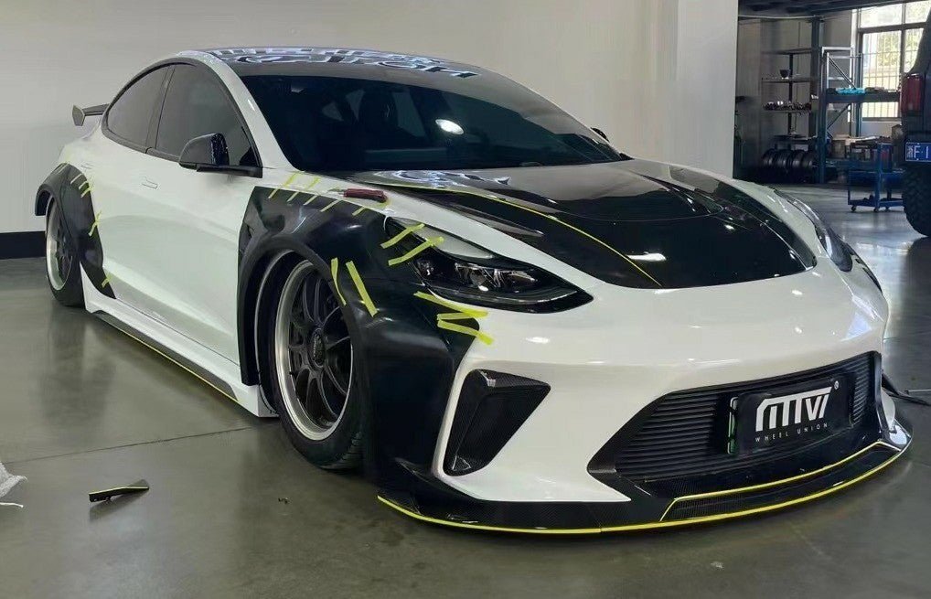 ROBOT - TESLA MODEL 3 HACKER WIDEBODY FRONT BUMPER AND FRONT LIP - Aero Carbon UK