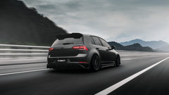 ROBOT - VOLKSWAGEN GOLF GTI / GOLF R (MK7 / MK7.5) CARBON FIBRE SIDE SKIRTS - Aero Carbon UK