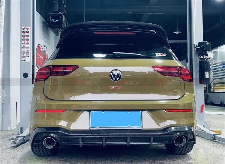 YISO - VOLKSWAGEN GOLF MK8 CARBON FIBRE REAR DIFFUSER - Aero Carbon UK